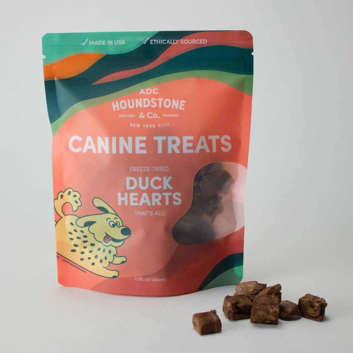 http://houndstone.com/cdn/shop/files/duck_hearts_freeze_tried_dog_treats_03.jpg?v=1692059660